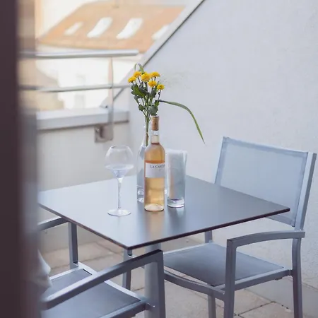 Hotell Base Nyon