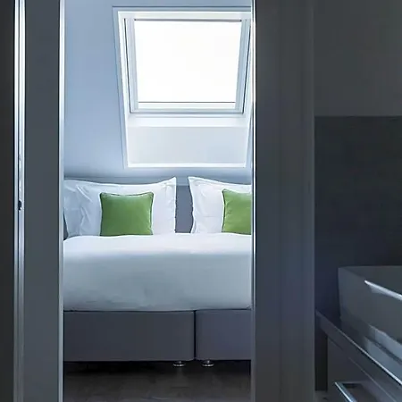 Base Hotel 4*
