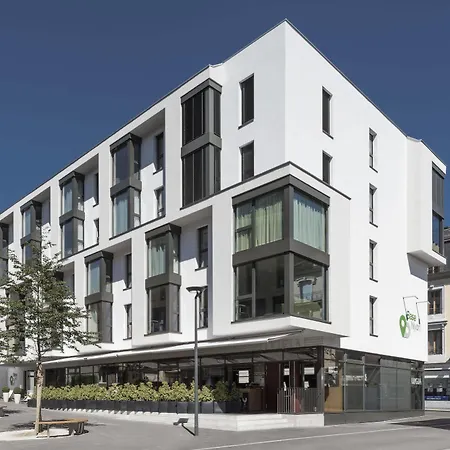 Base Hotel 4*