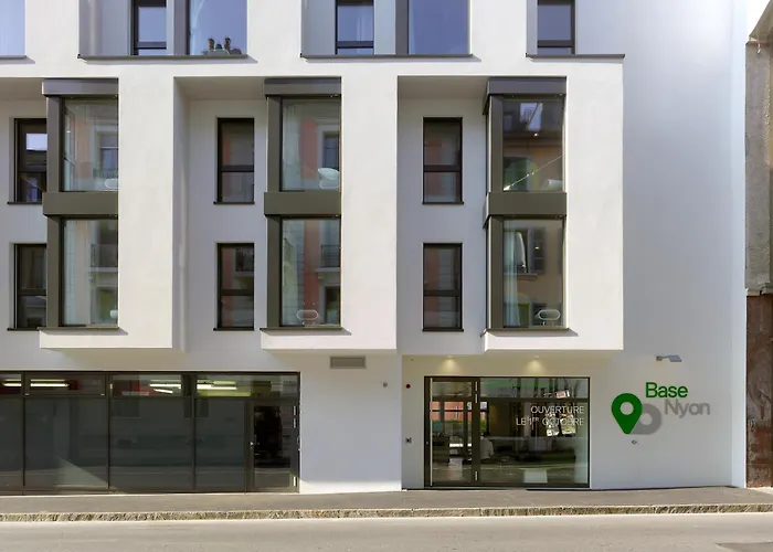 Base 4* Nyon